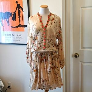 Stunning Sundance dress, size L, floral pattern